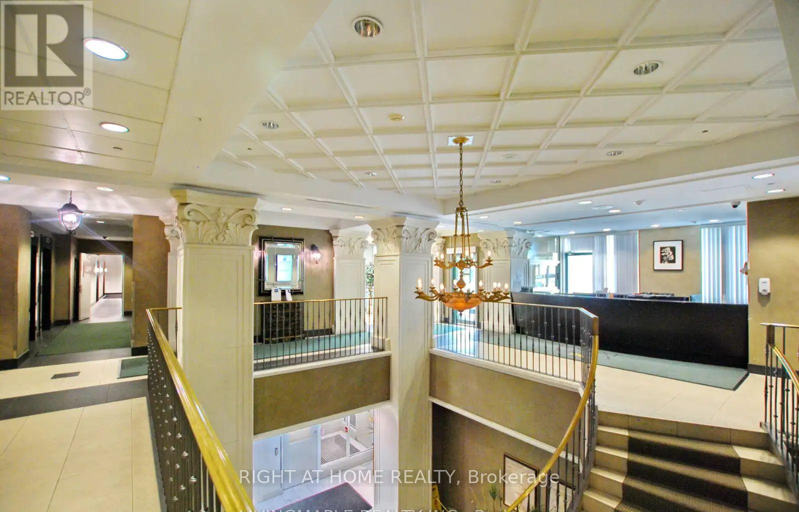 61 Town Centre Court East