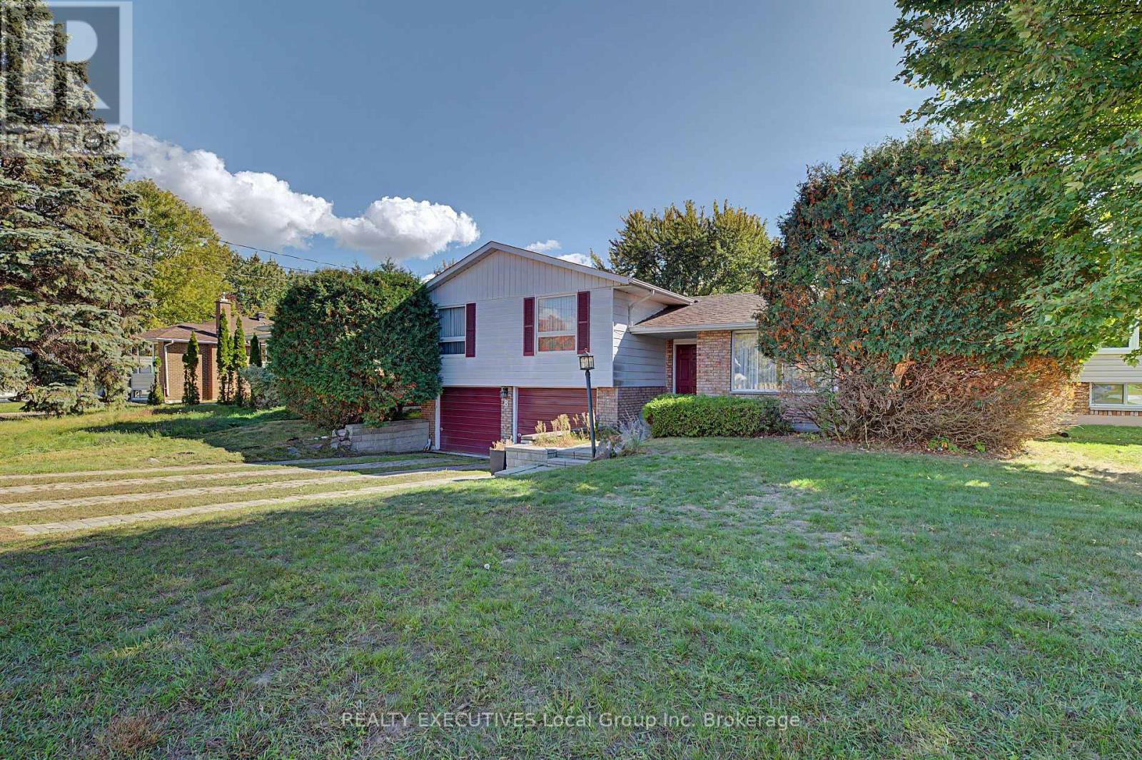 8 Talon Street — photo 43