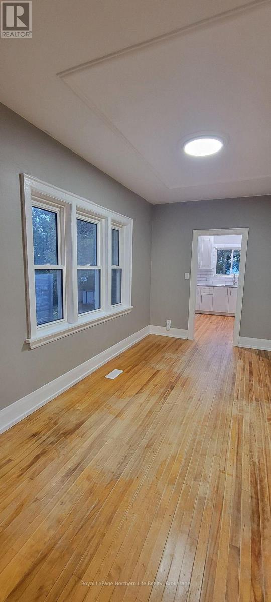 841 WORTHINGTON STREET E - 13