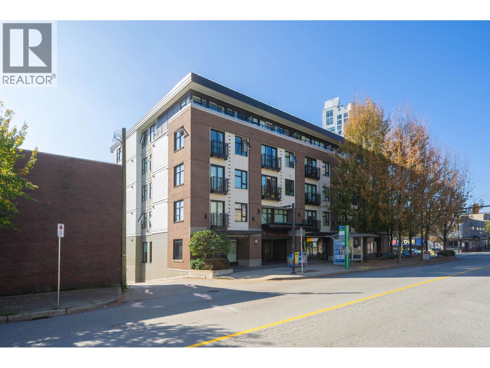 409 111 E 3RD STREET, North Vancouver - Image 1