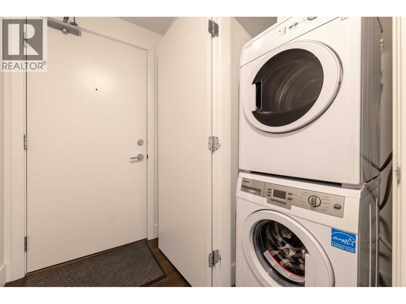 Photo of 616 5233 GILBERT ROAD 21