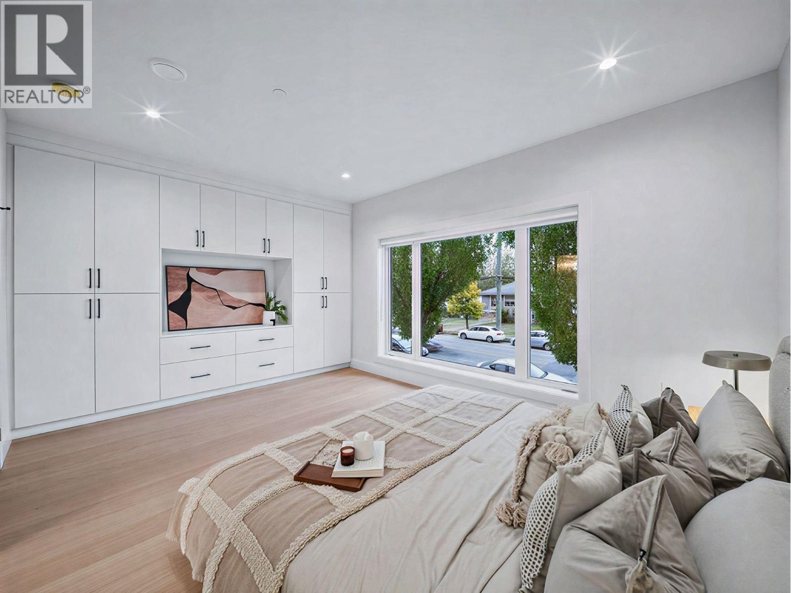 2 6991 KERR STREET, Vancouver - Image 1