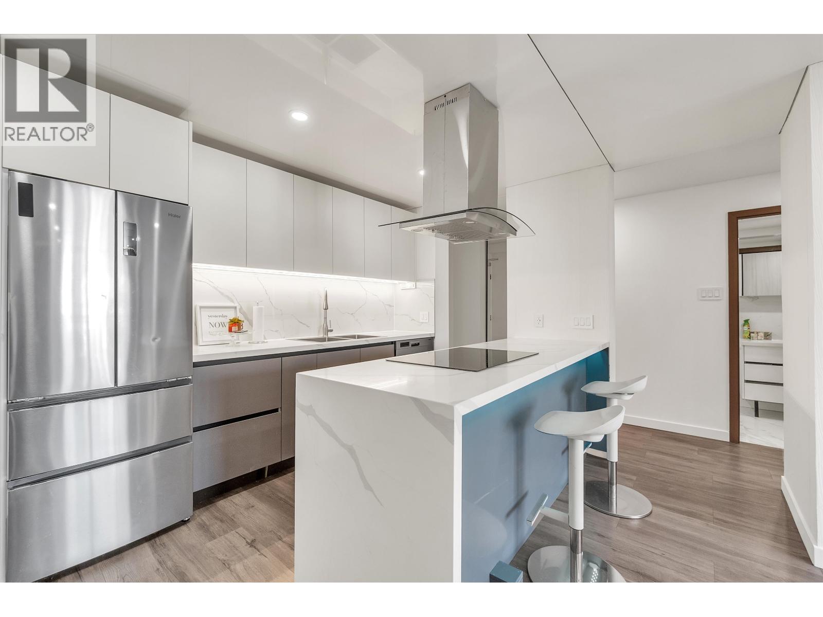Property for sale at 1207 2016 FULLERTON AVENUE