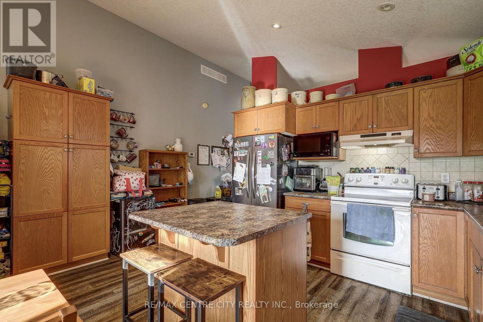 26 Glenview Court — photo 26