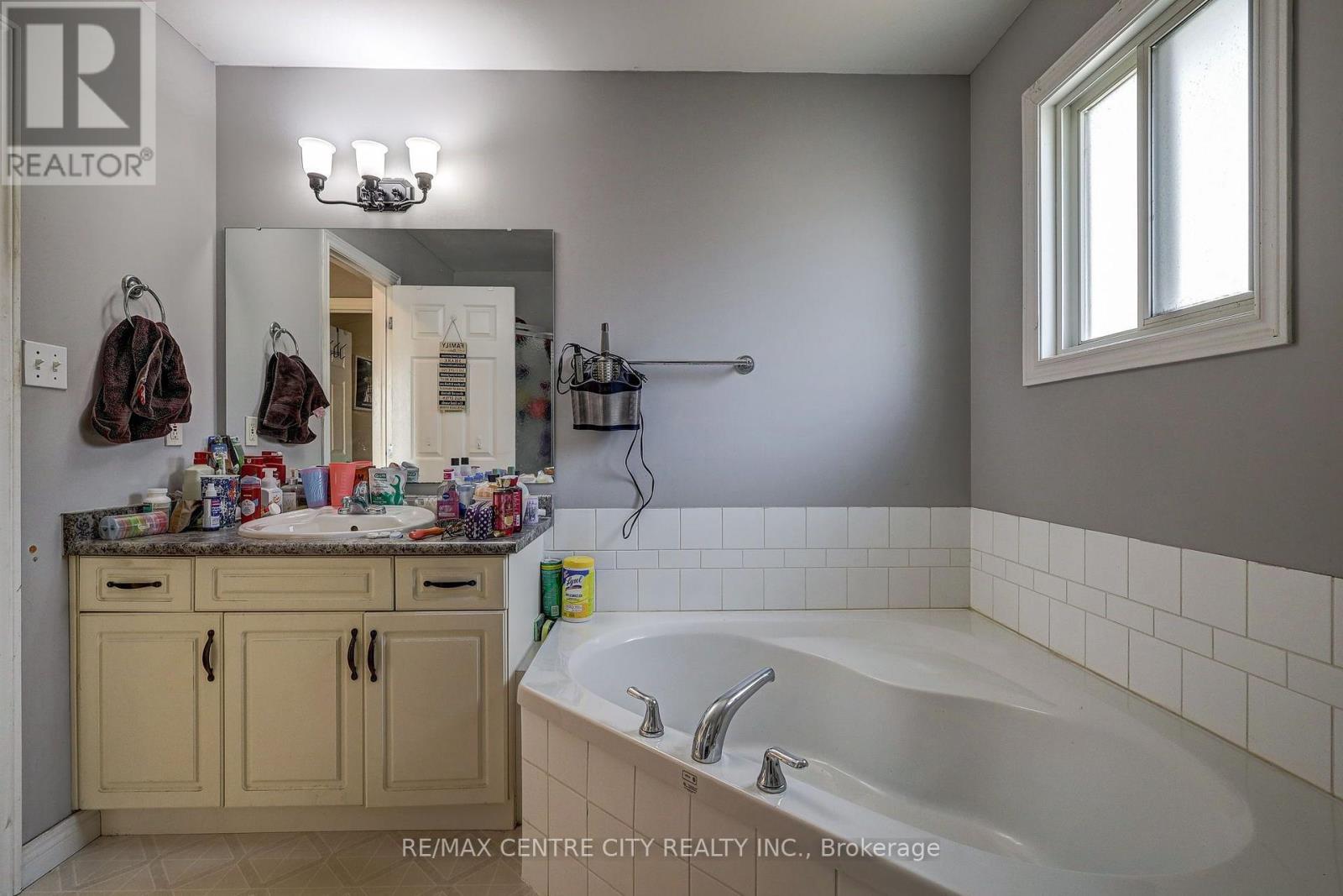 26 Glenview Court — photo 31