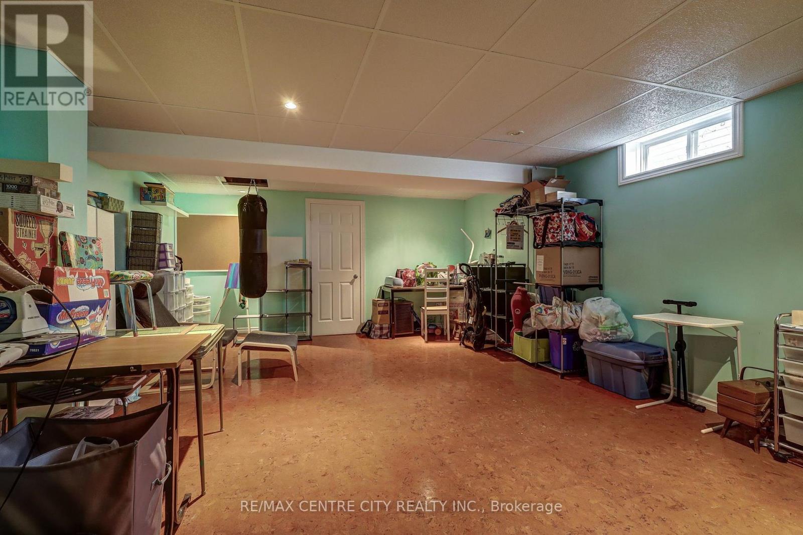 26 Glenview Court — photo 43
