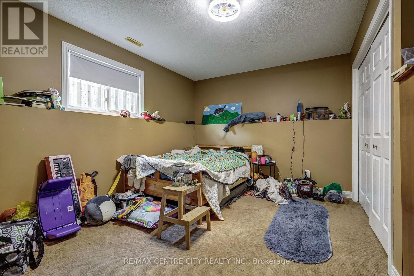 26 Glenview Court — photo 40