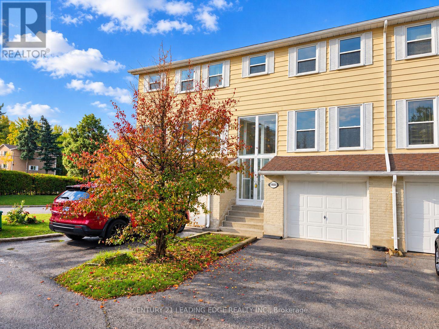 1808 JOHN STREET, Markham (Bayview Fairway-Bayview Country Club Estates)