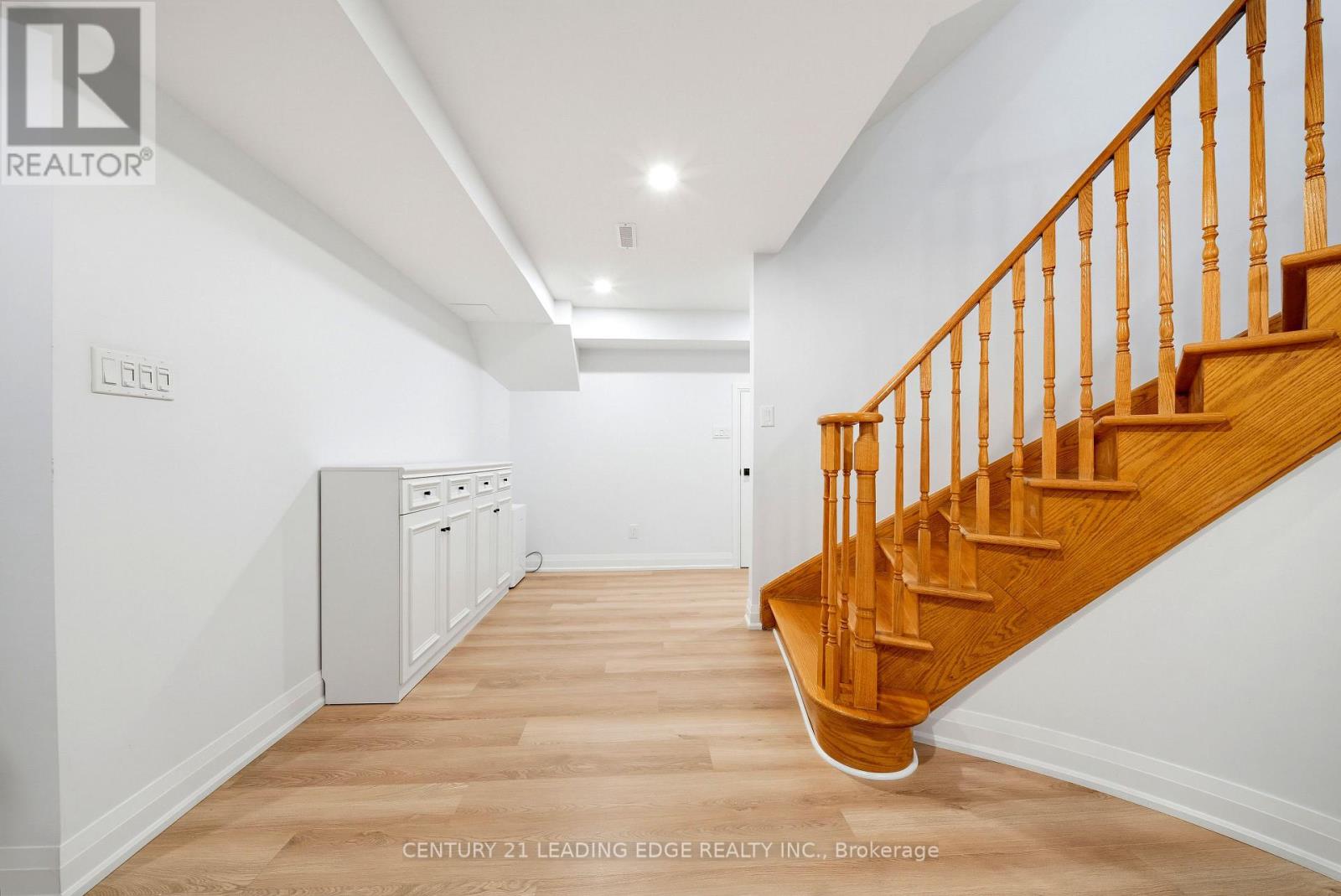 8 Mooreland Court, Markham, ON photo 47