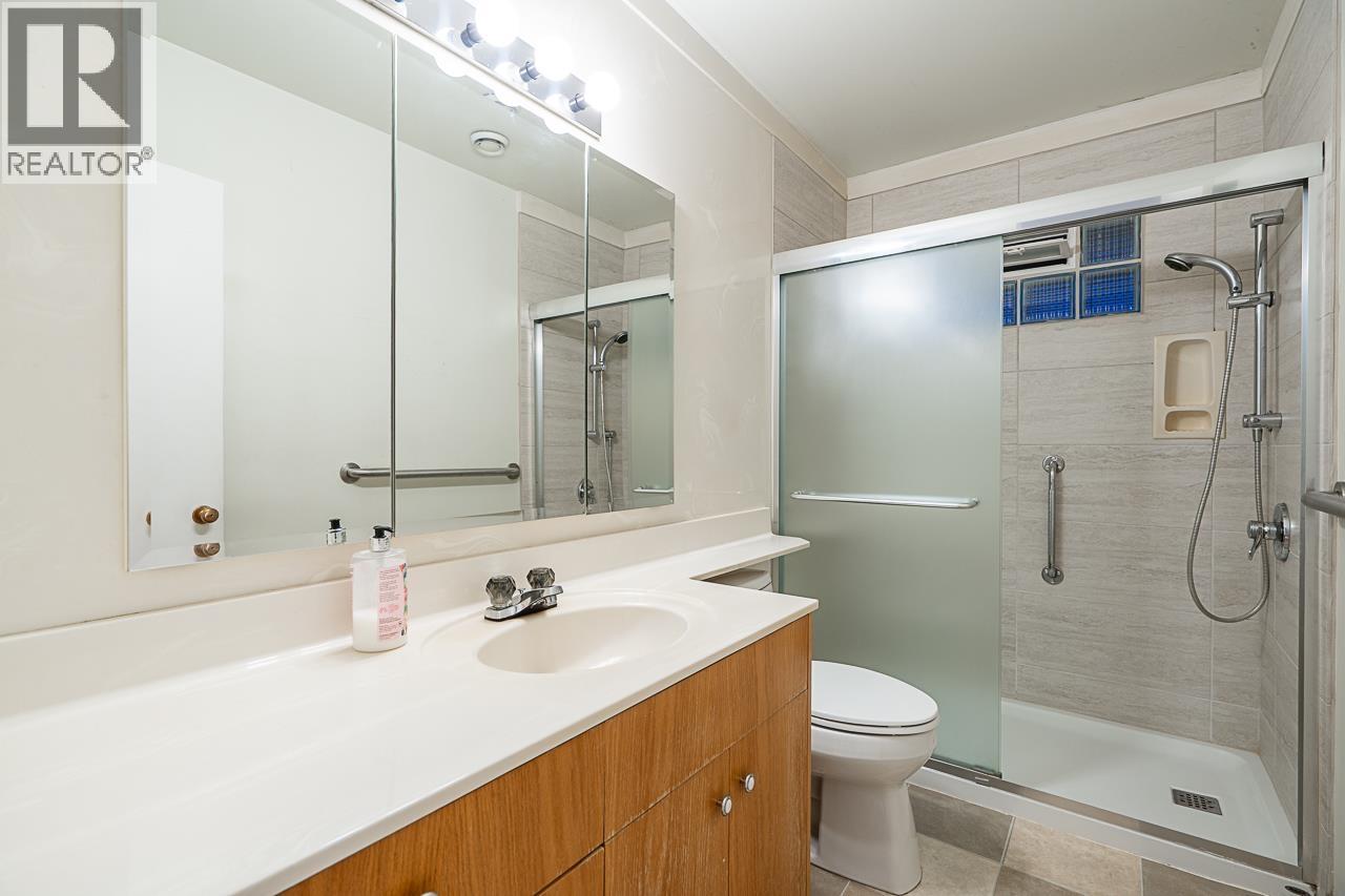 Photo of 2265 INGLEWOOD AVENUE 19