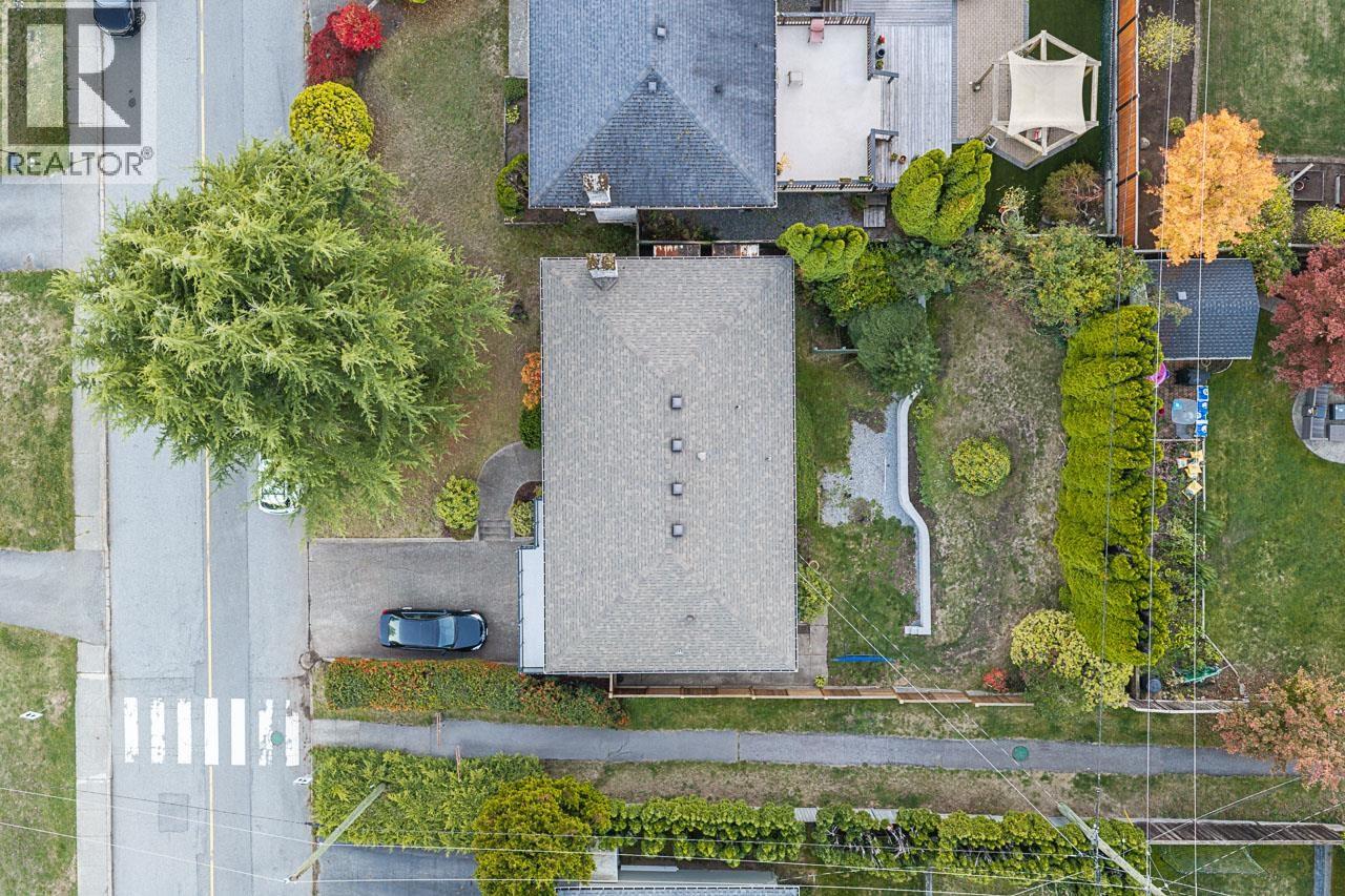 899 GLENCOE DRIVE — photo 4