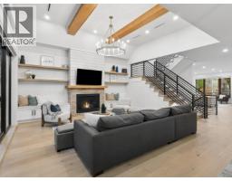 1260 Plateau Drive, North Vancouver, BC V7P2J4 Photo 11