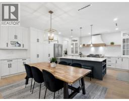 1260 Plateau Drive, North Vancouver, BC V7P2J4 Photo 7