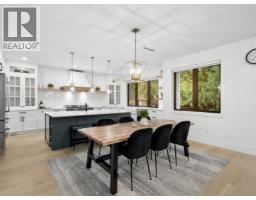 1260 Plateau Drive, North Vancouver, BC V7P2J4 Photo 8