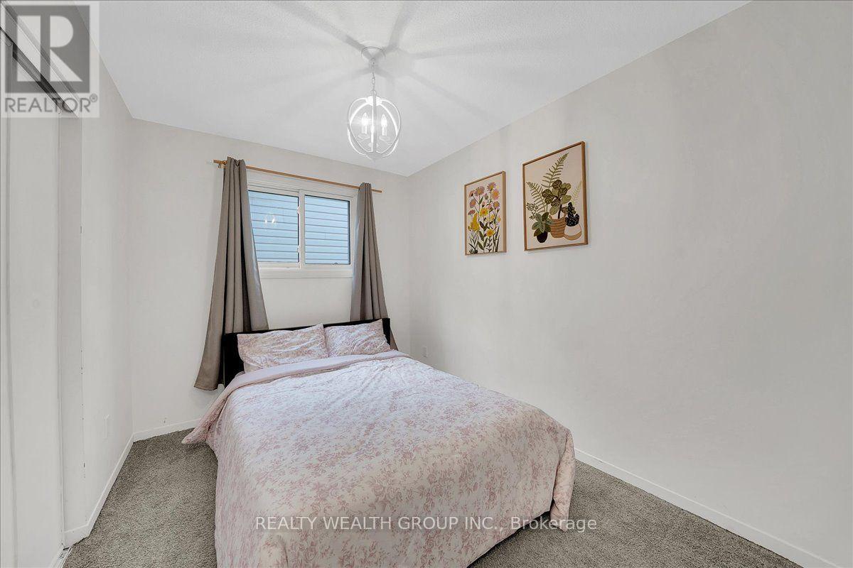 11 BRISTOW COURT - 19