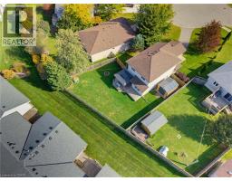 Recreation room - 15 Barnett Street, Listowel, ON N4W3V9 Photo 6