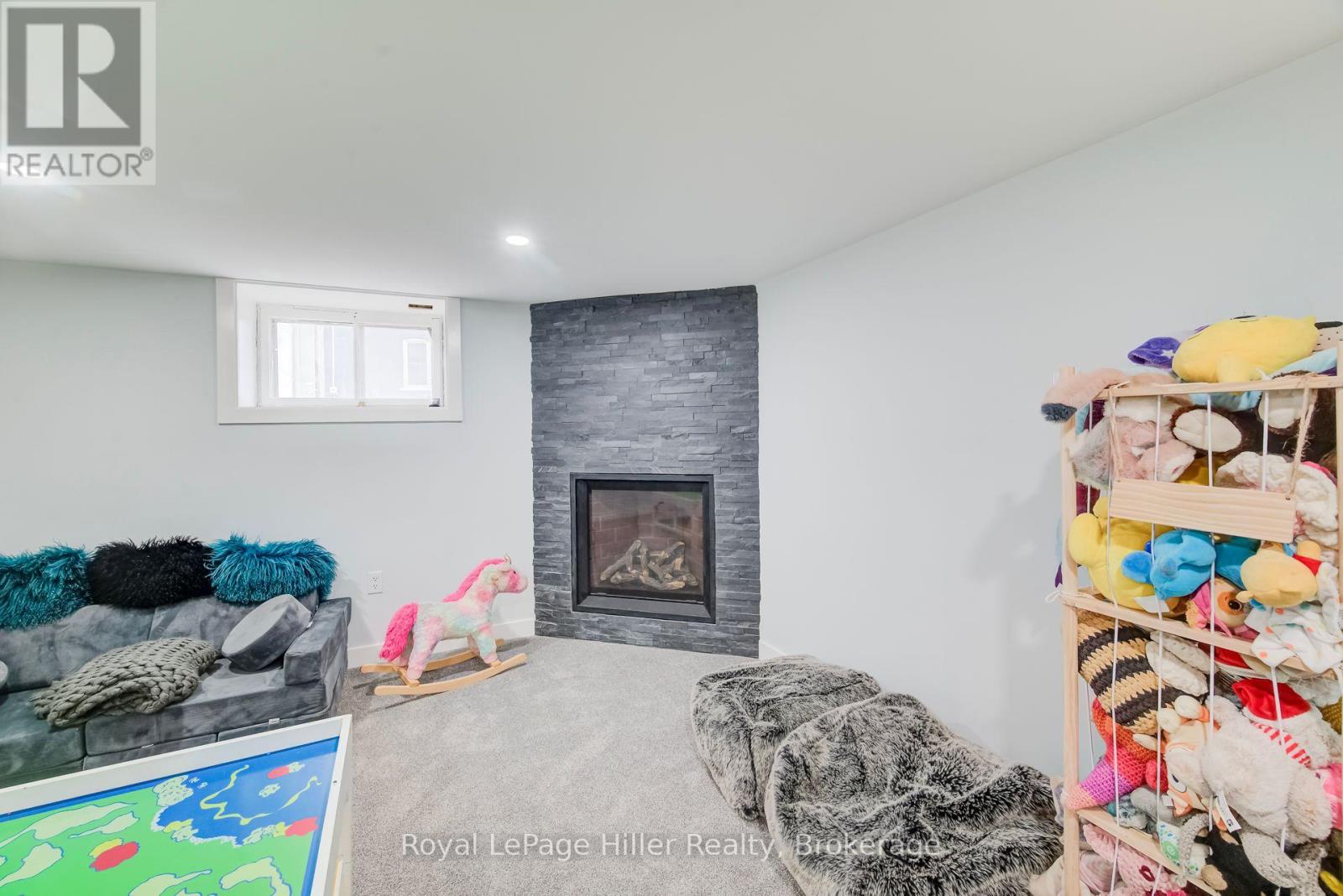 14 Pacific Avenue — photo 33