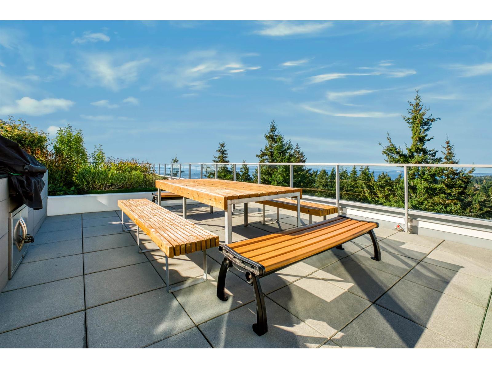 206 1501 VIDAL STREET, White Rock - Image 1