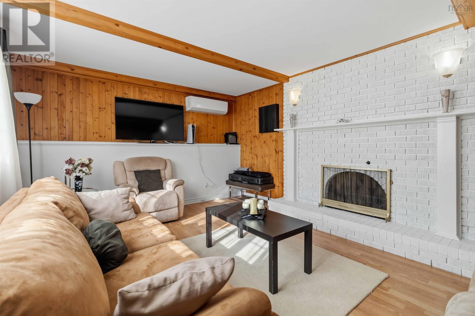 Property 26 of 51 of 11 Riverview Crescent