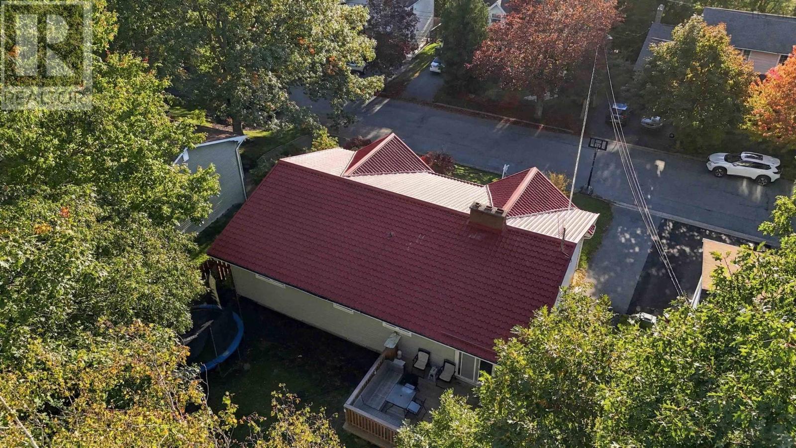 Property 46 of 51 of 11 Riverview Crescent