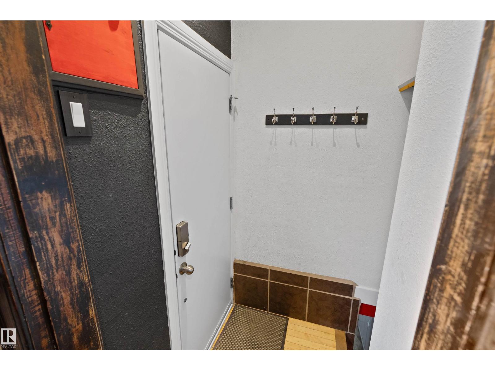 11414 84 ST NW - 13