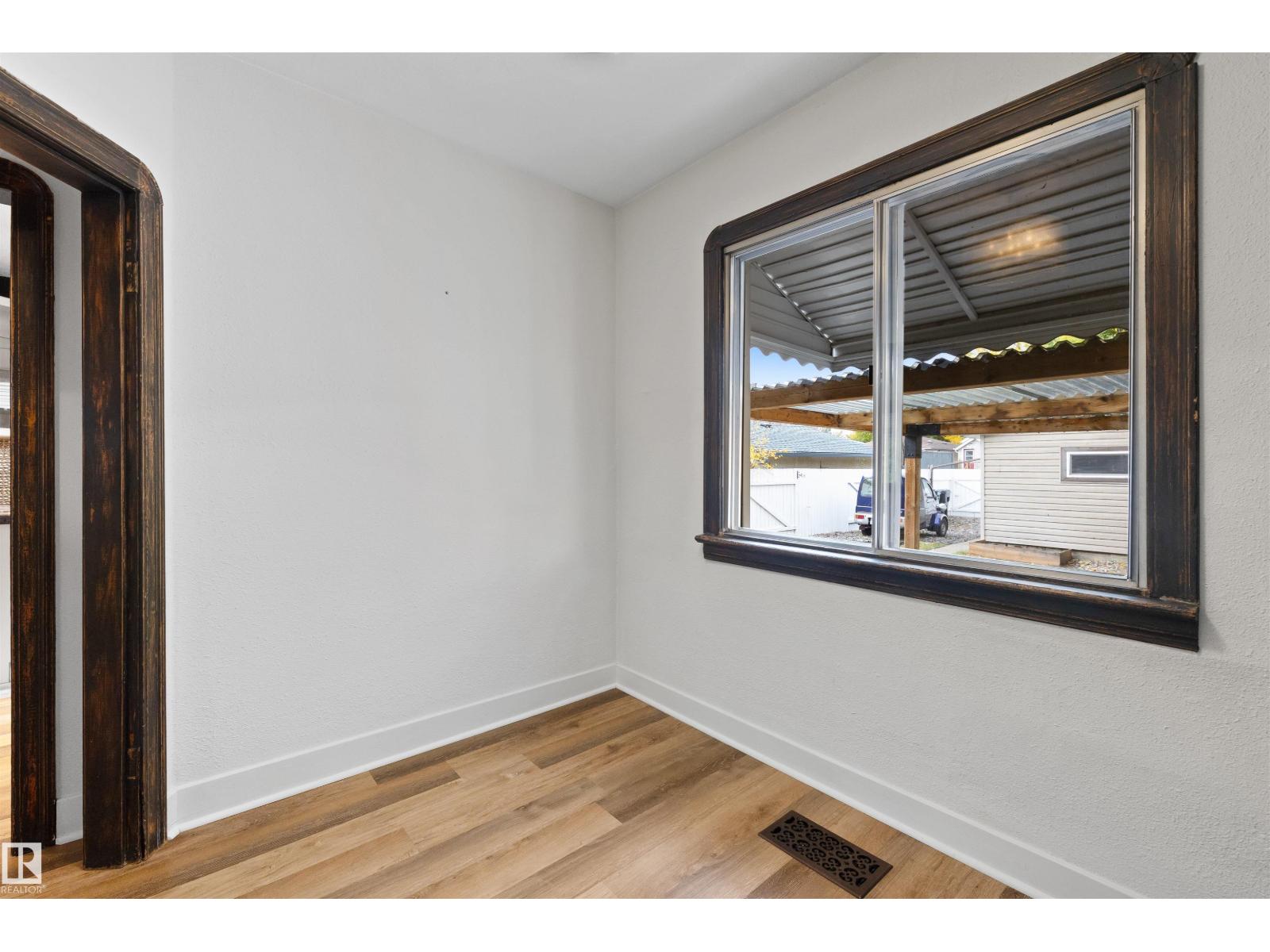 11414 84 ST NW - Image 16