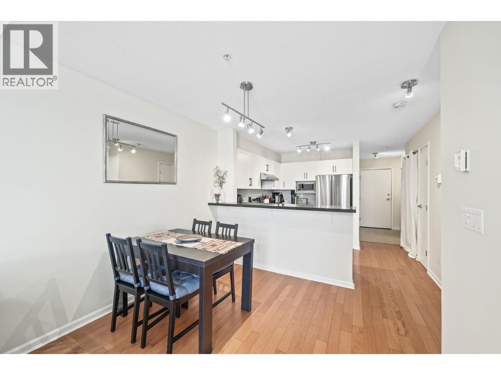 Photo of 413 147 E 1ST STREET 15