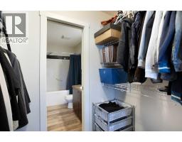 1907, 2445 Kingsland Road SE - photo 16