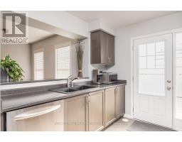 Kitchen - 219 Septimus Heights, Milton, ON L9T8N7 Photo 6