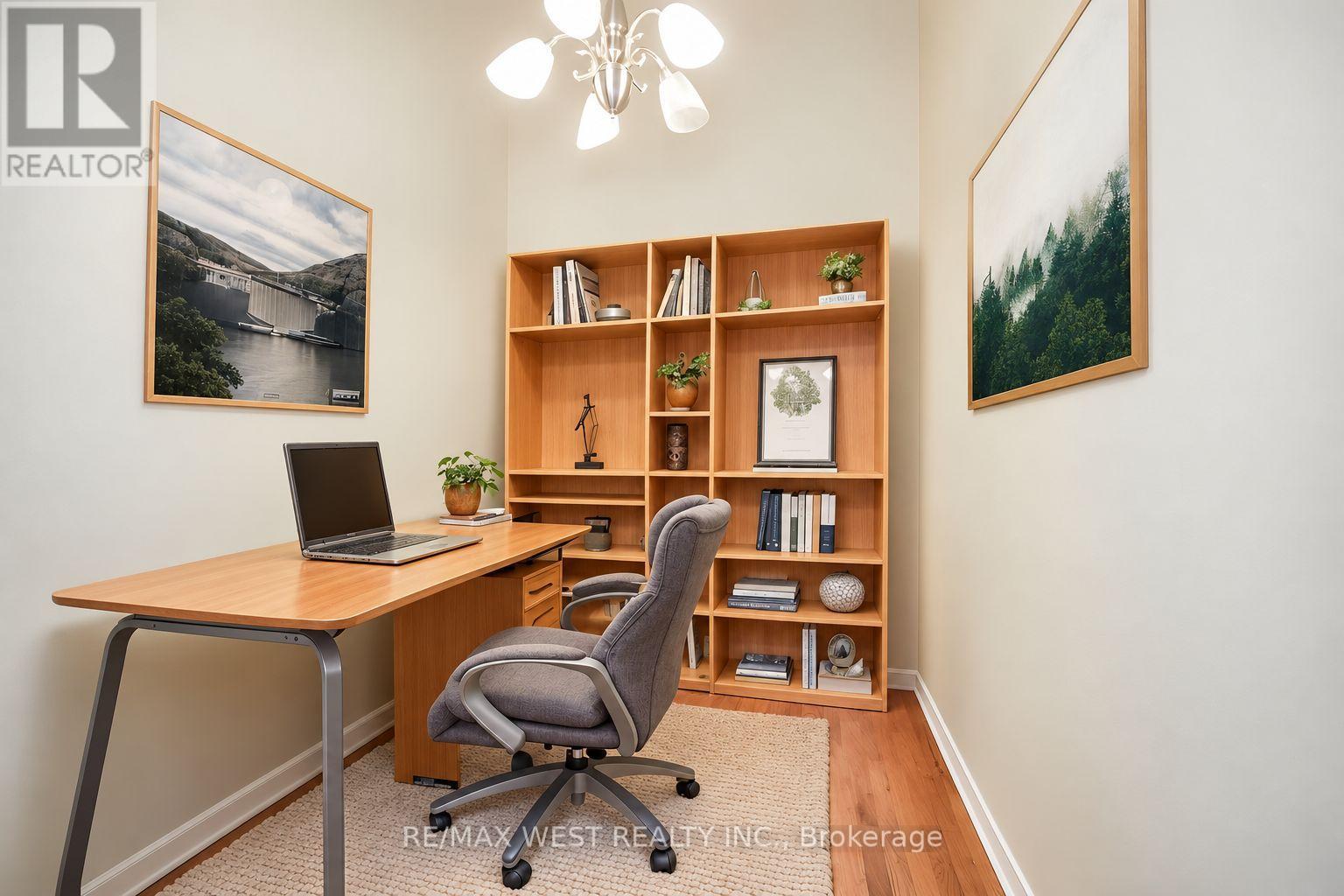 277 QUEEN MARY Drive, Brampton, ON photo 8