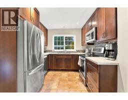 768 Browning Place, North Vancouver, BC V7H1W9 Photo 10