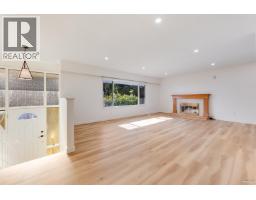 1418 Columbia Avenue, Port Coquitlam, BC V3C1C3 Photo 8