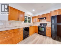 1418 Columbia Avenue, Port Coquitlam, BC V3C1C3 Photo 11