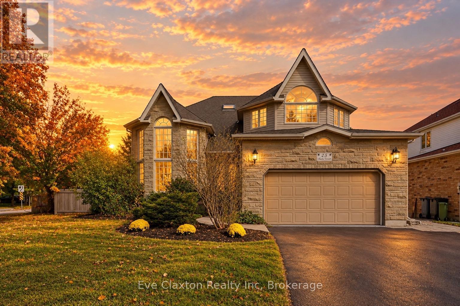 25 AMALIA CRESCENT, Guelph (Pineridge/Westminster Woods)