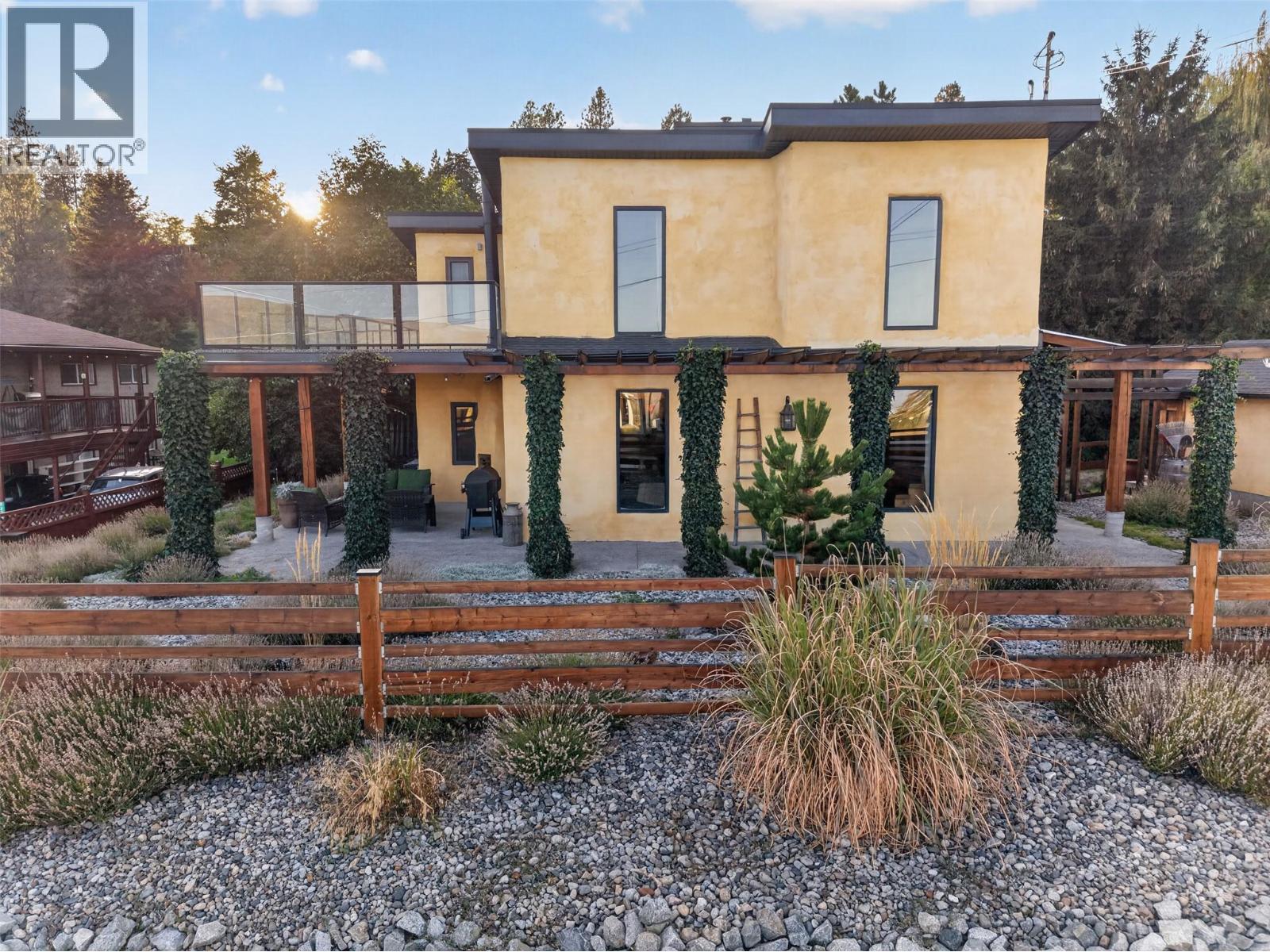 6226 Sanderson Avenue, Peachland