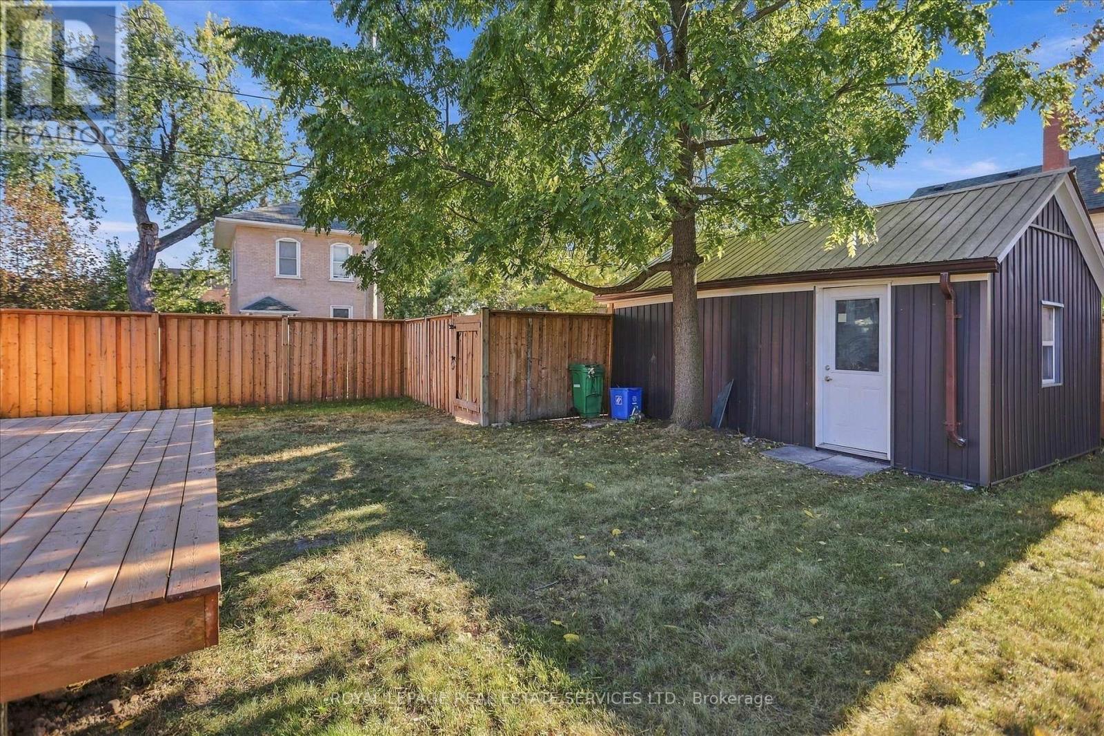 193 RUTHERFORD AVENUE - 36
