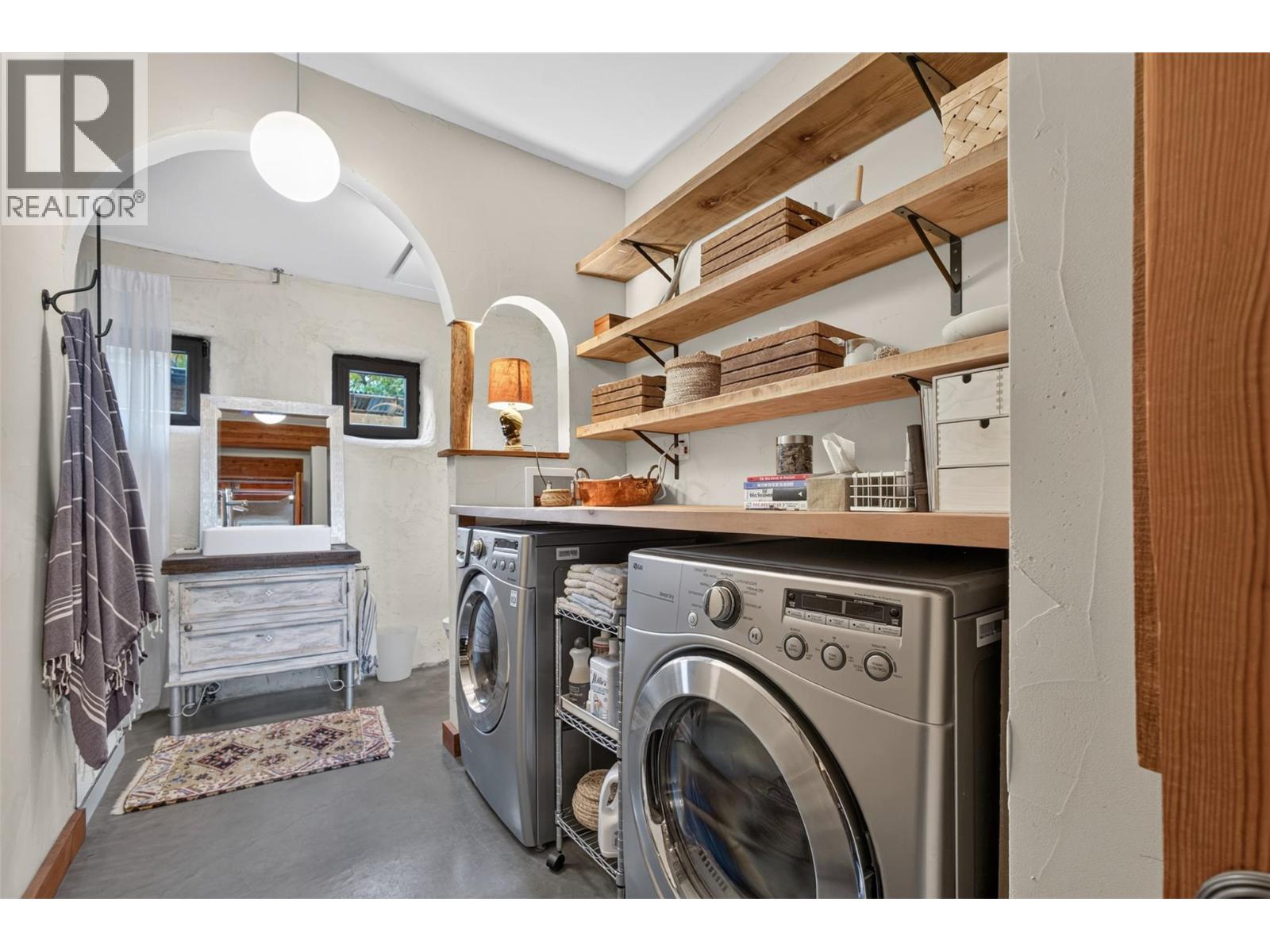 6226 Sanderson Avenue, Peachland