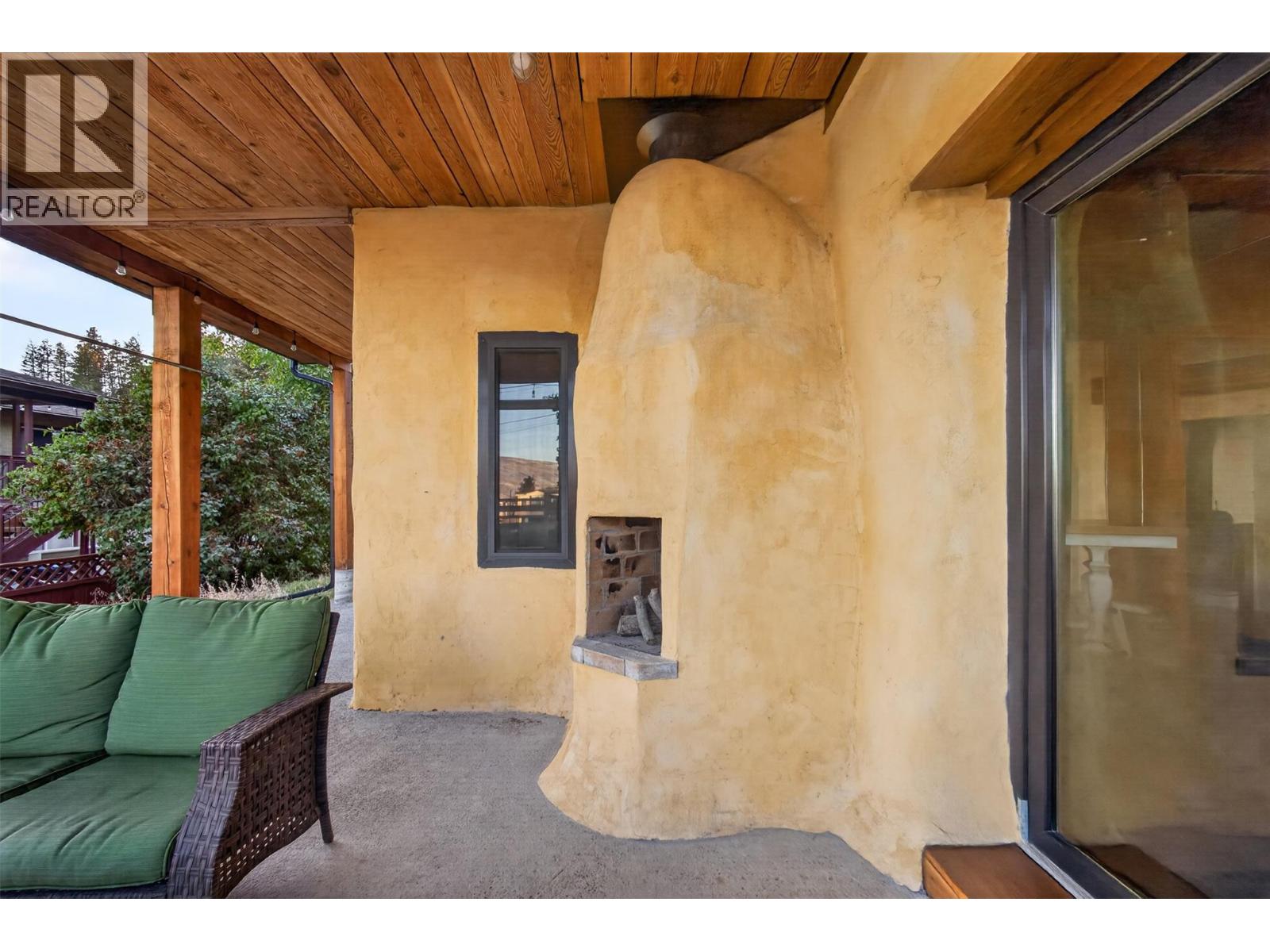 6226 Sanderson Avenue, Peachland