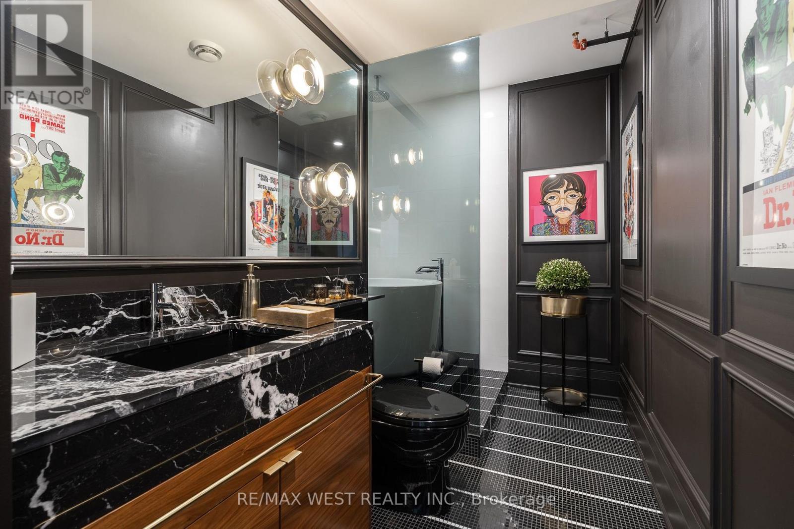 1002- 21 Lawren Harris Square, Toronto, ON photo 12
