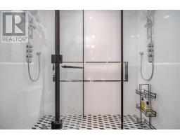 1002 - 21 Lawren Harris Square, Toronto, ON M5A0T4 Photo 17