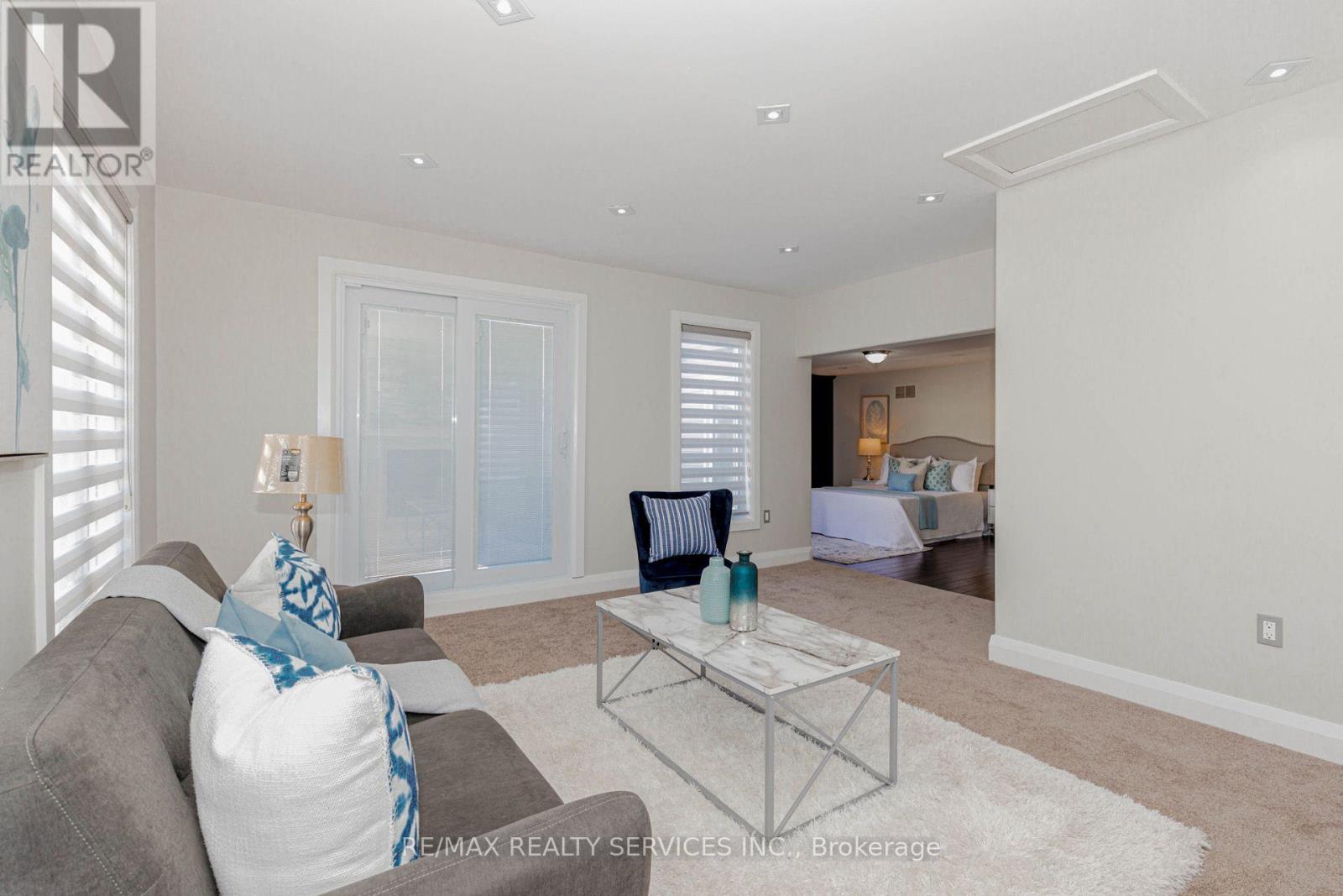 2 Gervais Drive — photo 28