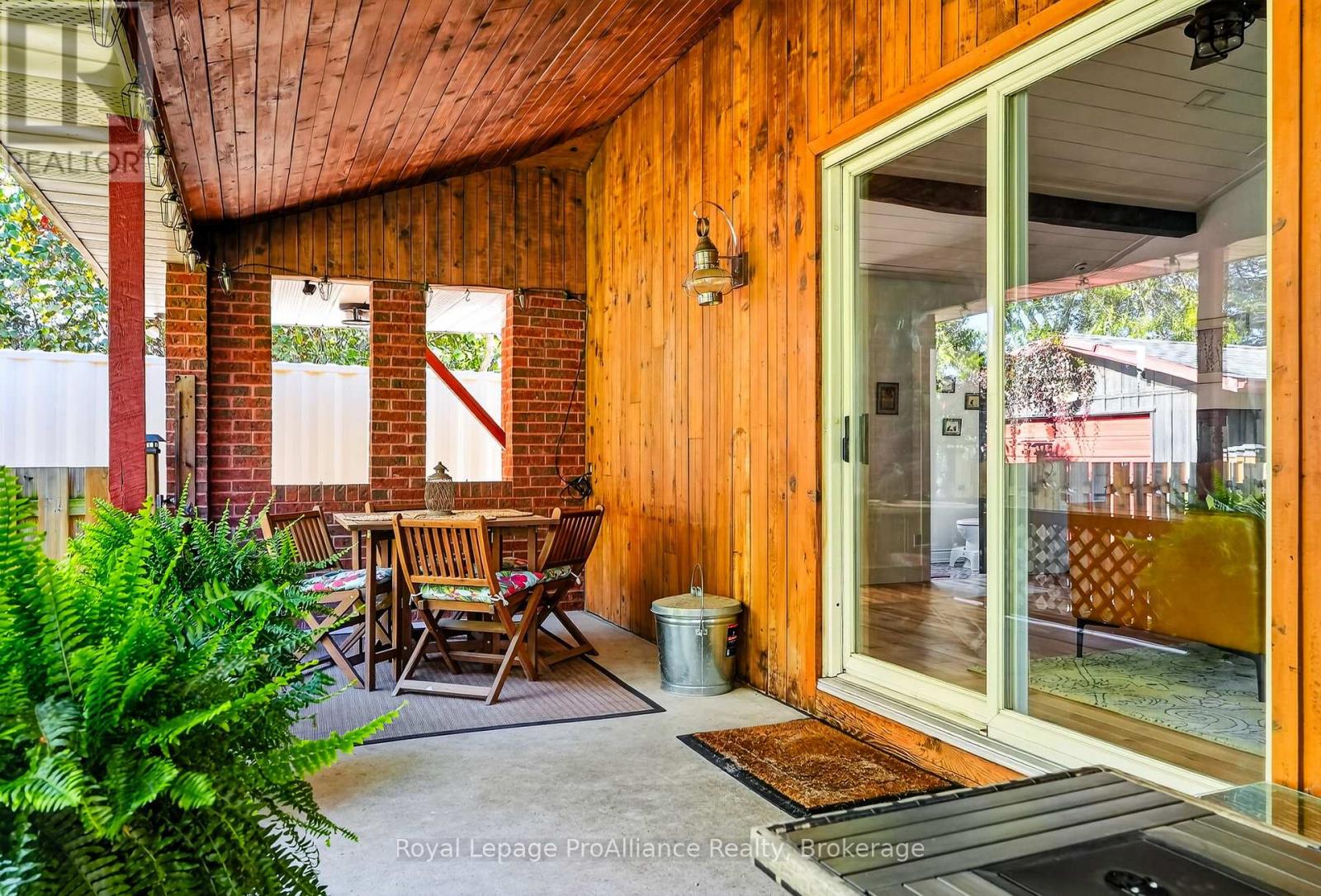 174 University Avenue West, Cobourg, ON photo 43