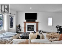 112 Aspen Creek Crescent - photo 5