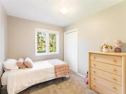 32 North Drive, Tyndall, MB R0E2B0 Photo 25