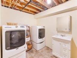 32 North Drive, Tyndall, MB R0E2B0 Photo 37