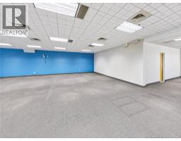 1850 Vanier Boulevard, photo 19