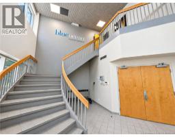 1850 Vanier Boulevard, photo 3