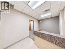 1850 Vanier Boulevard, photo 4