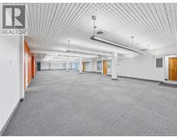 1850 Vanier Boulevard, photo 6