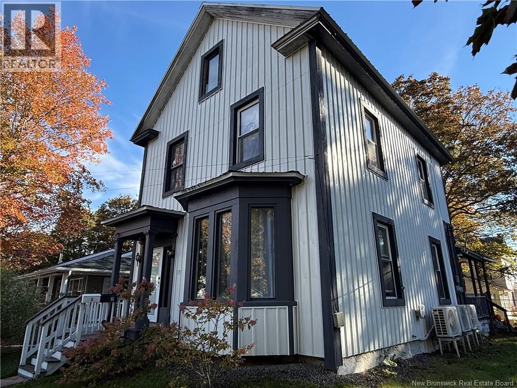 15 Veazey Street - 17